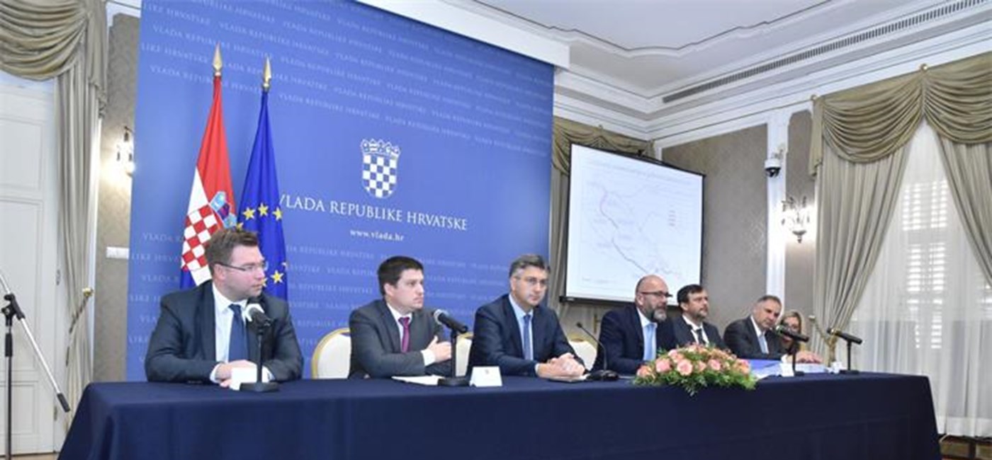 Kreće izgradnja pristupnih cesta Pelješkome mostu – danas potpisani ugovori vrijedni gotovo milijardu kuna 